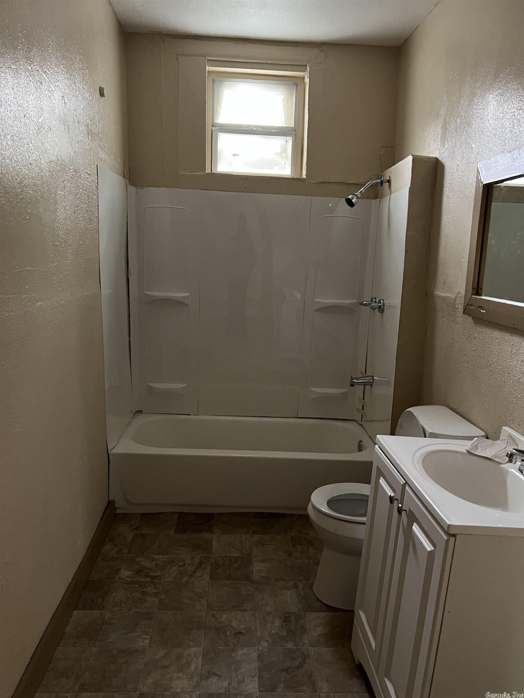 W 17th St, Little Rock, AR 72204