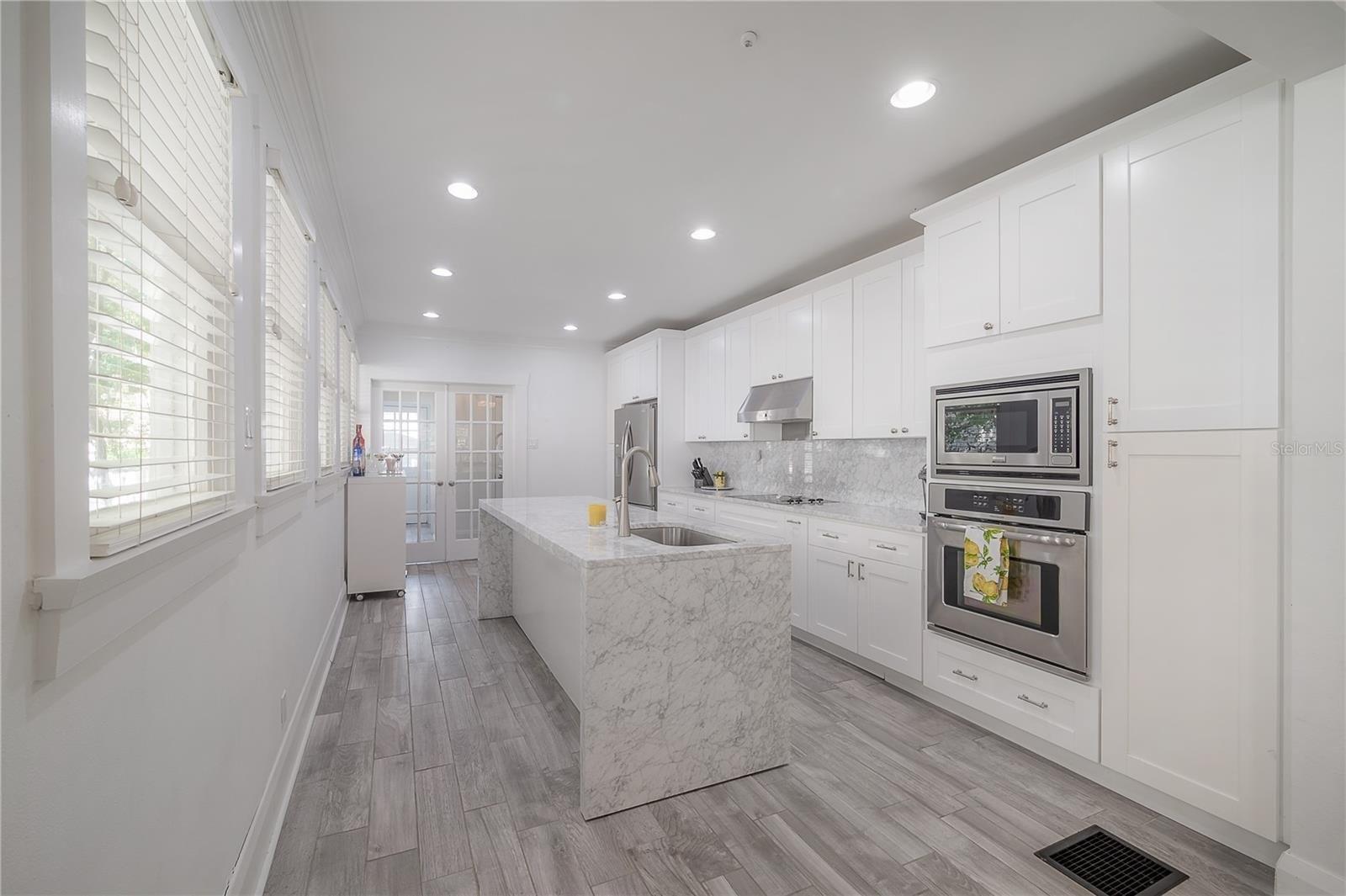 W El Prado Blvd, Tampa, FL 33629