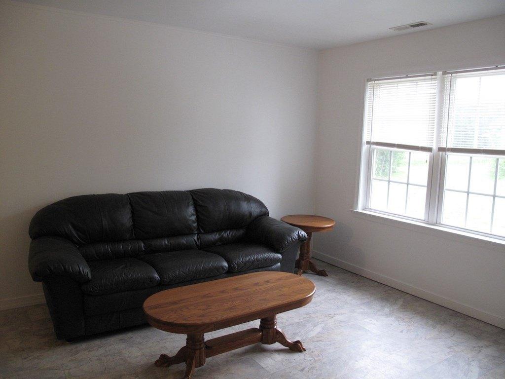 Smith Ln, Warsaw, VA 22572