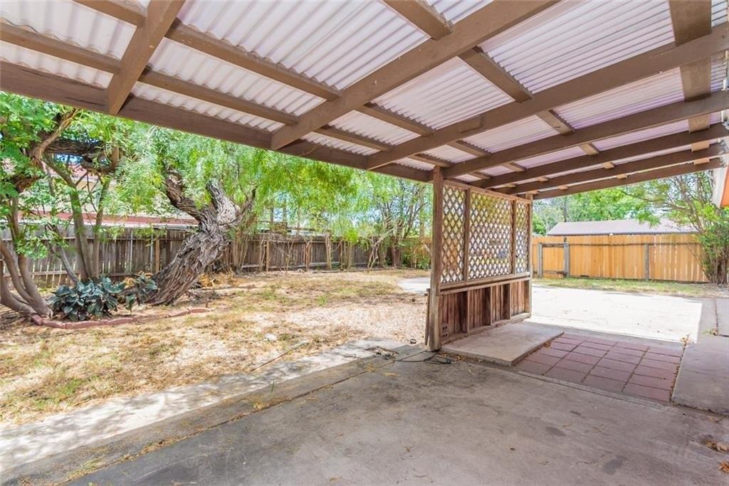 Tanglewood Dr, Corpus Christi, TX 78412