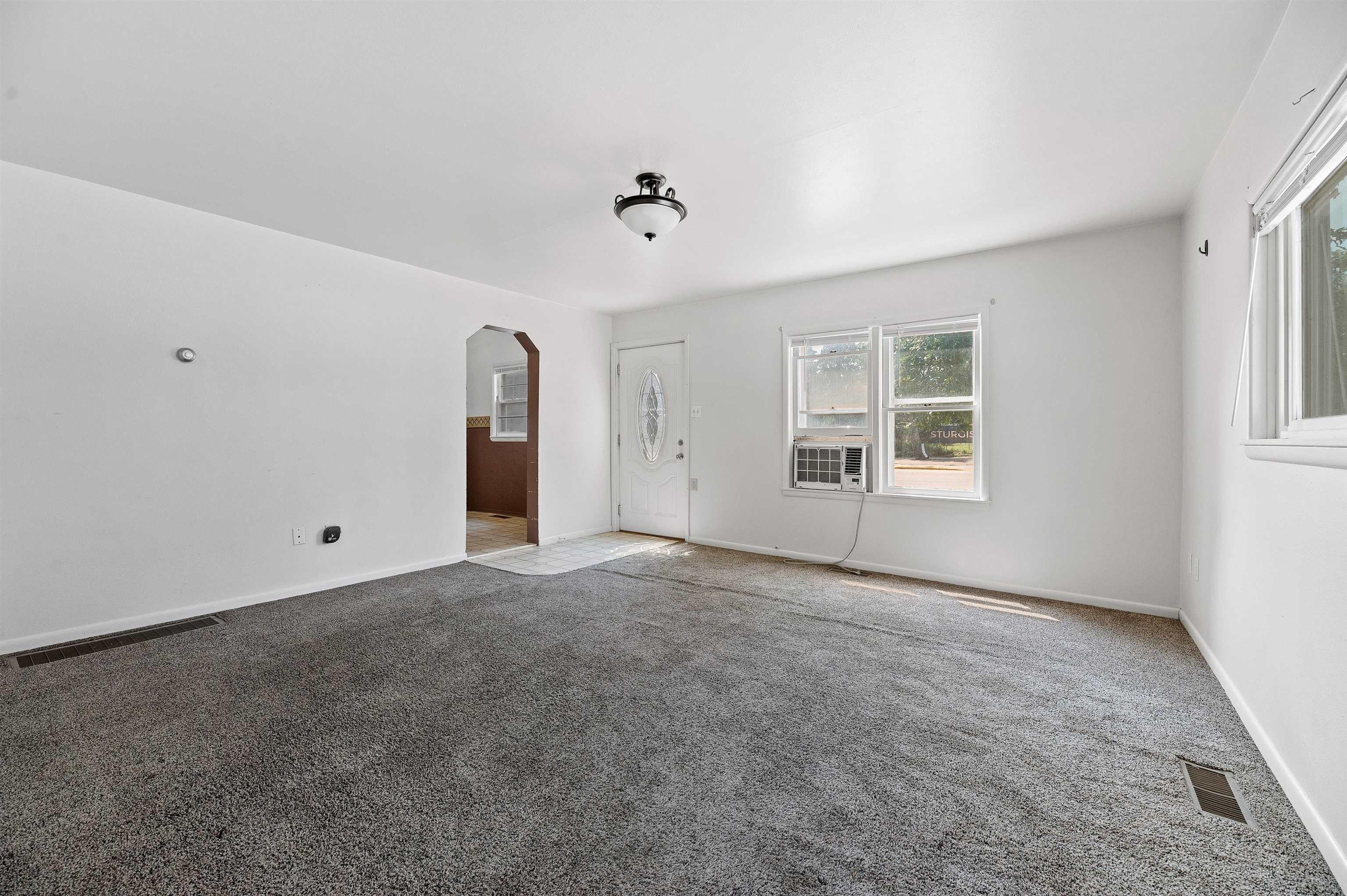 Lazelle St, Sturgis, SD 57785