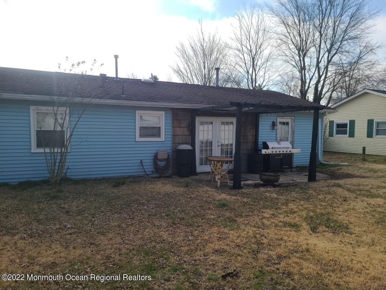 5th St, Waretown, NJ 08758