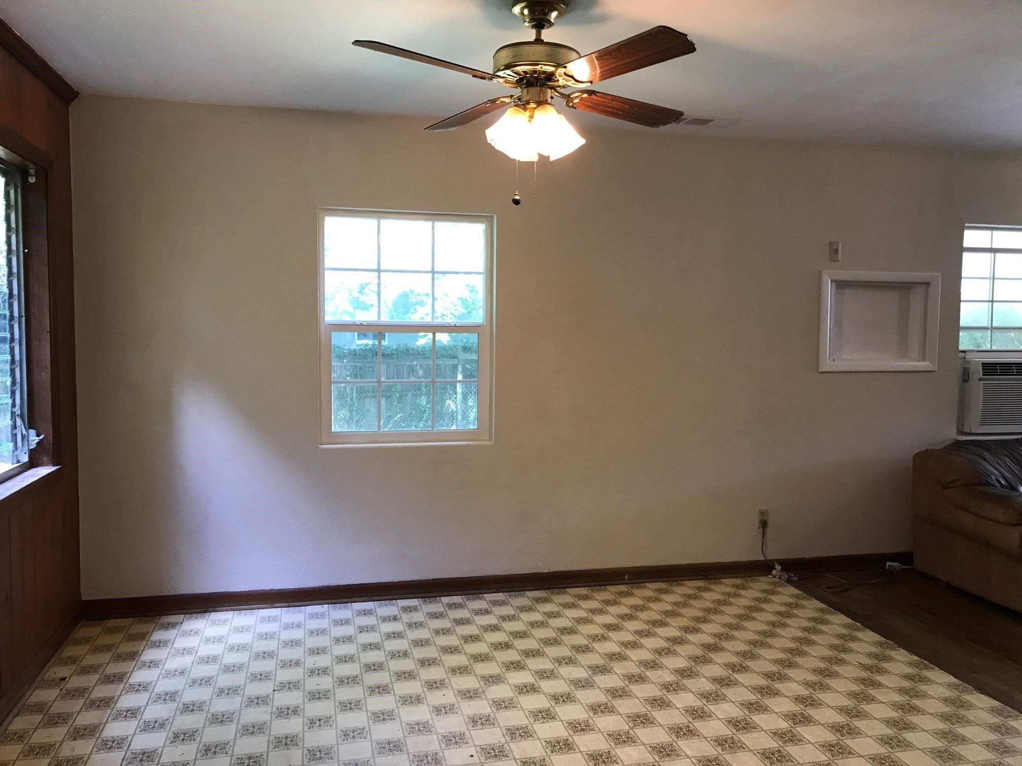 W Tharpe St, Tallahassee, FL 32303