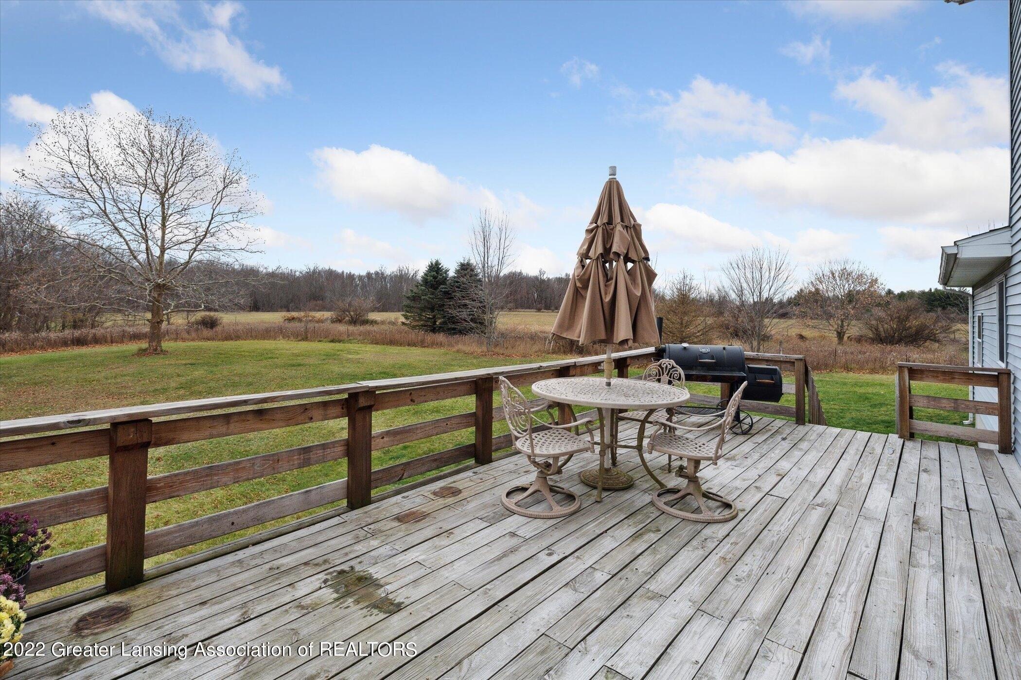 Barnes Rd, Leslie, MI 49251