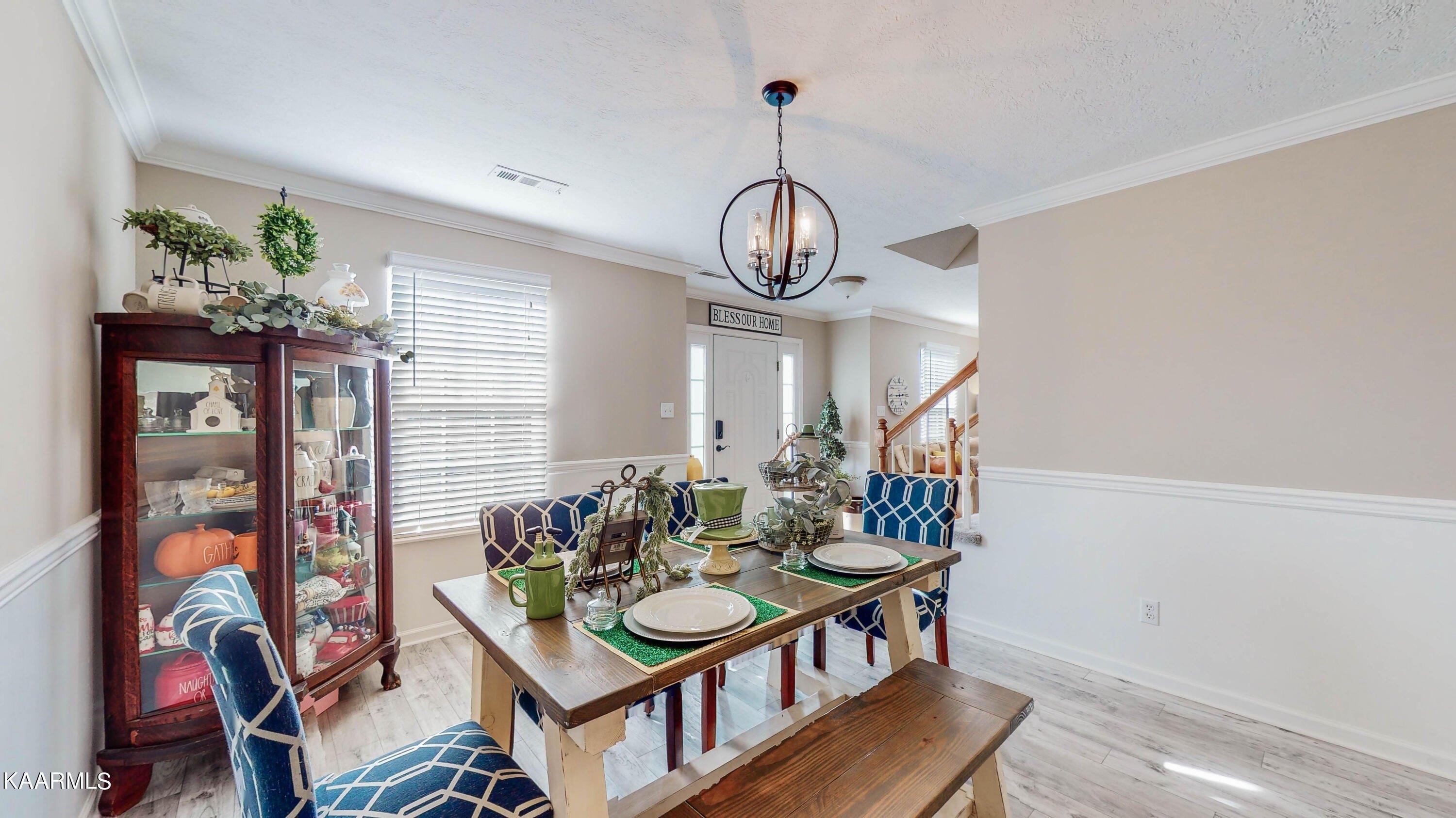 Red Clover Ln, Knoxville, TN 37918