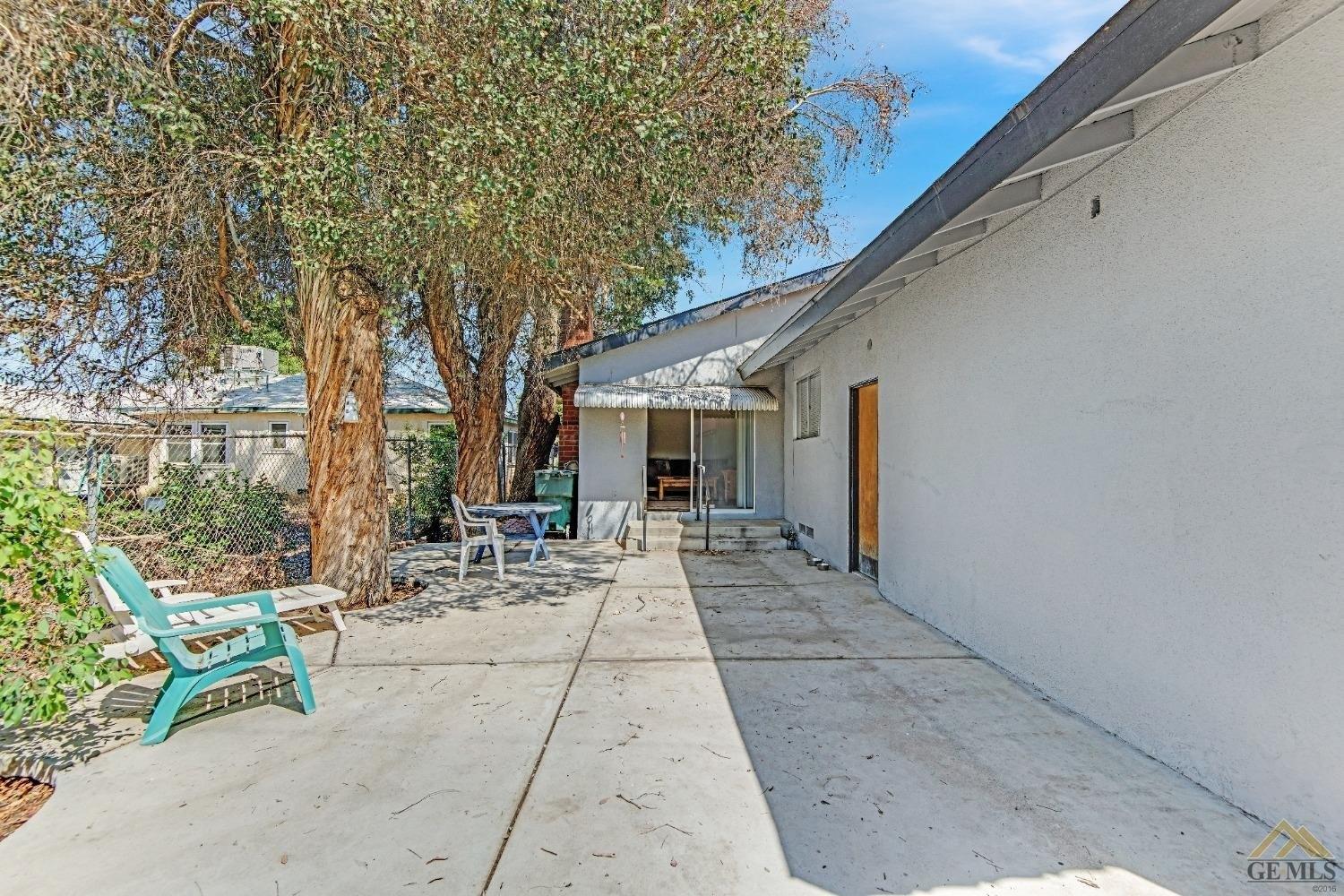 Arvin St, Bakersfield, CA 93308