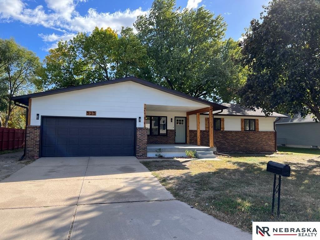 Kennedy Dr, Grand Island, NE 68803