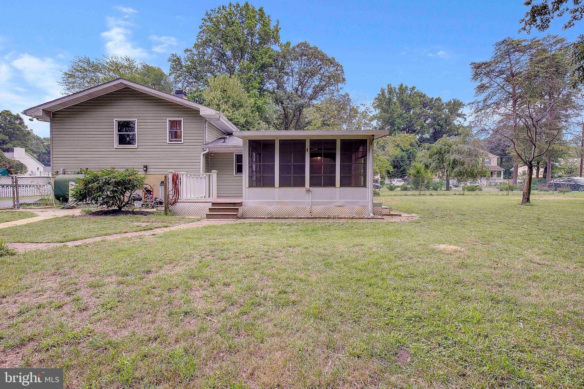 Linden Tree Dr, Annapolis, MD 21409