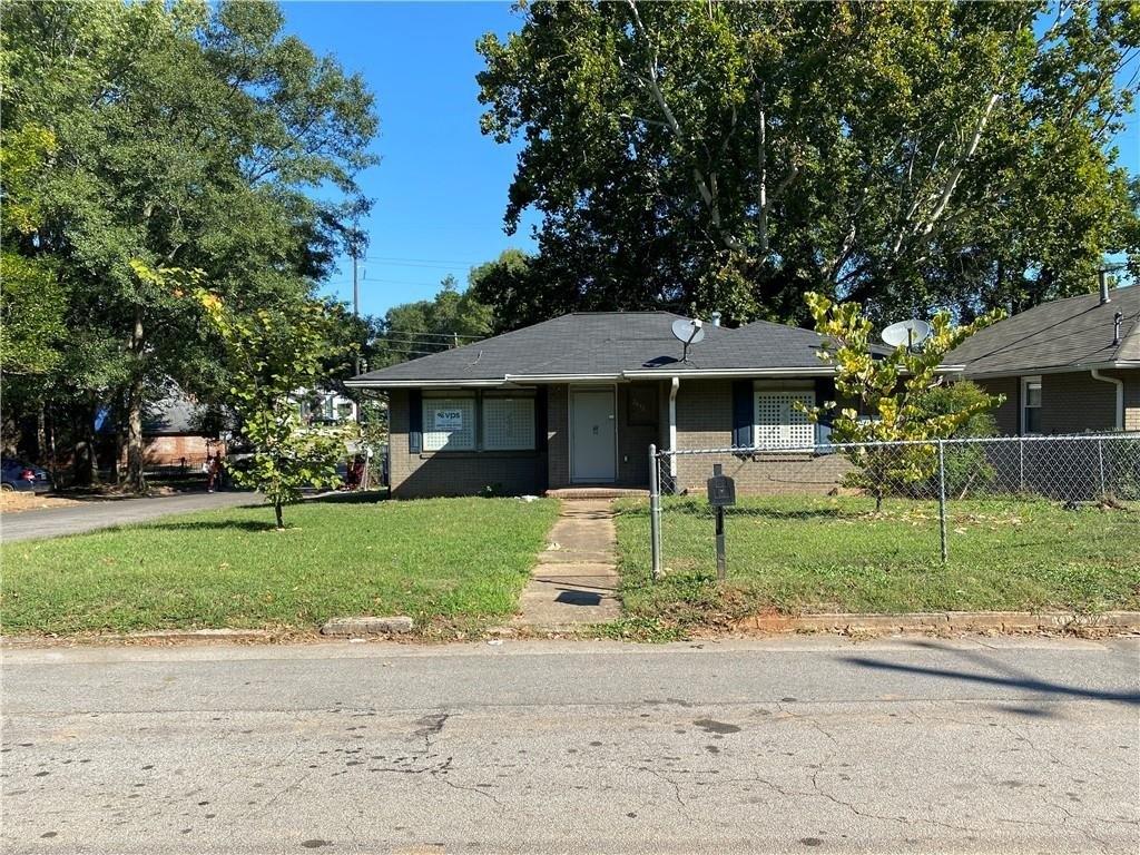 Lynn Iris Dr, Decatur, GA 30032