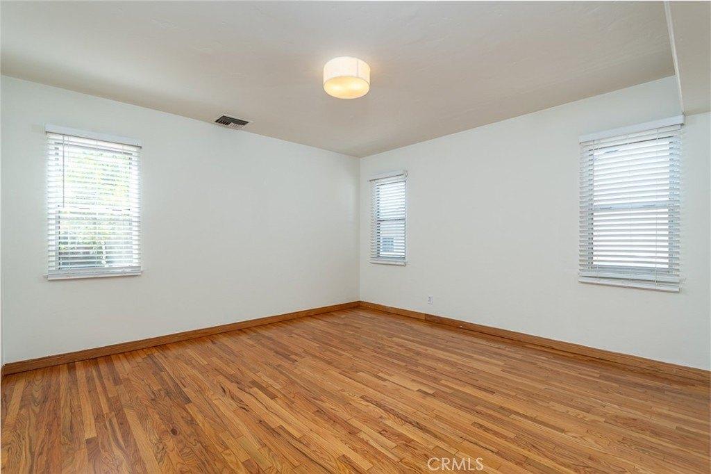Grandview Ave, Glendale, CA 91201