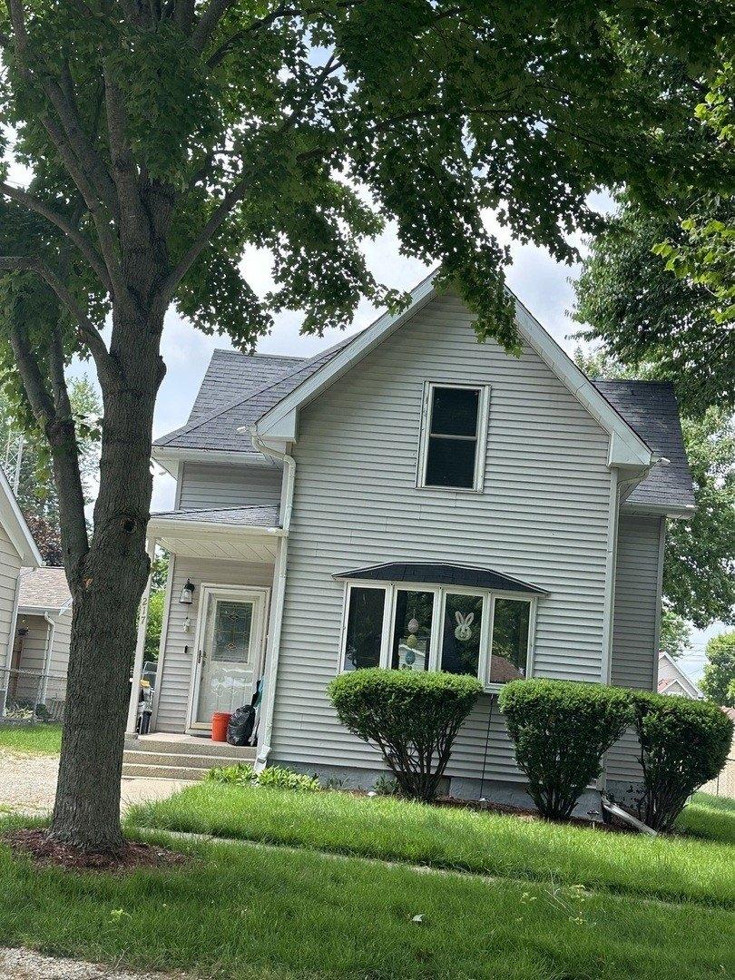 Stiles St, Genoa, IL 60135