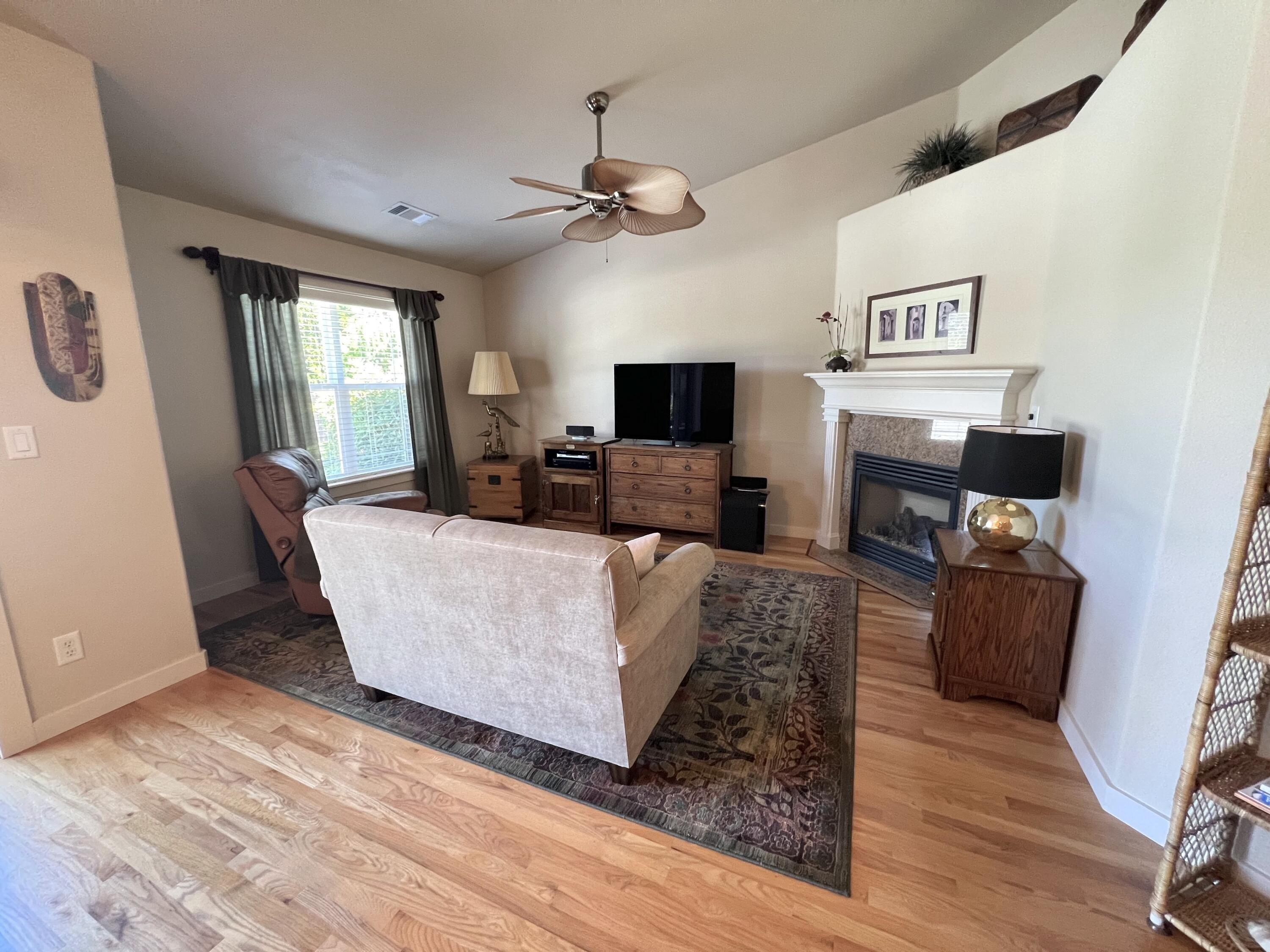 Cedarwood Dr, Eagle Point, OR 97524