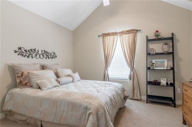 Sw Creekside Dr, Lees Summit, MO 64081