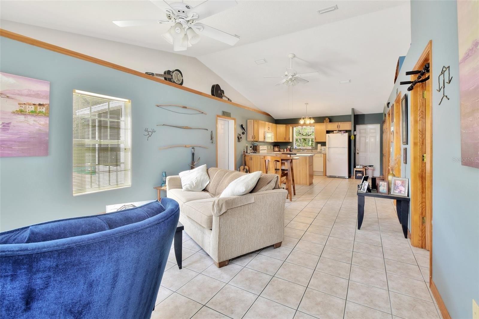 Grand Ave, Deland, FL 32720