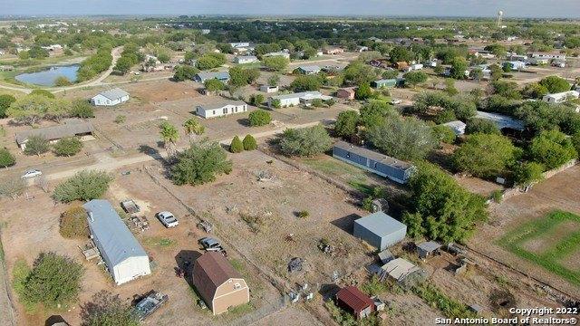 Cross Lake Dr, Pleasanton, TX 78064