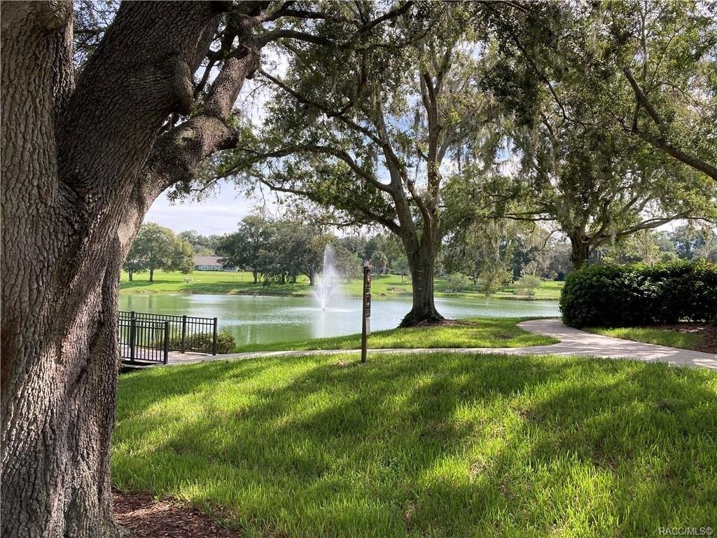 N Endicott Pt, Crystal River, FL 34429