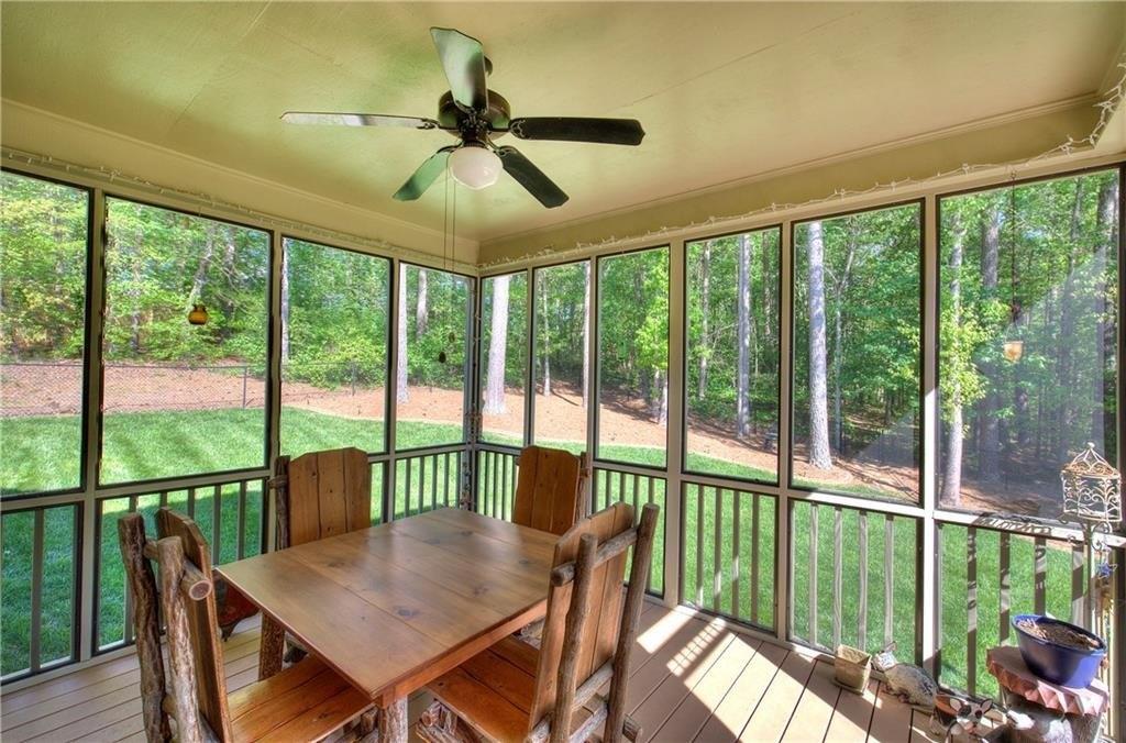 Waterstone Dr Se, Cartersville, GA 30121