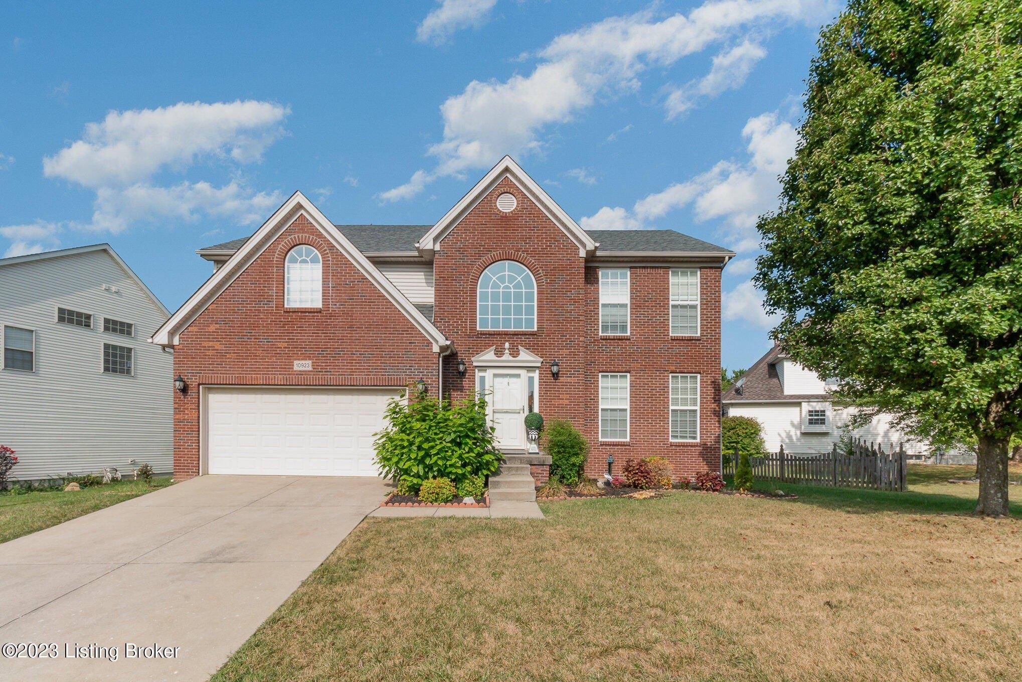 Symington Cir, Louisville, KY 40241