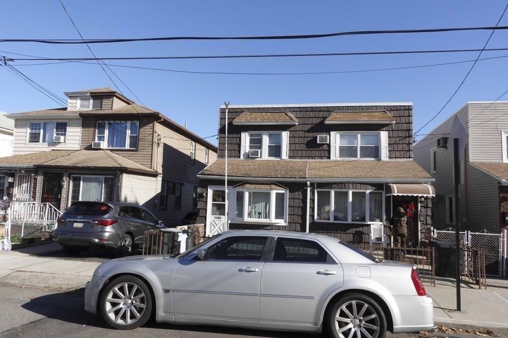 E 55th St, Brooklyn, NY 11234
