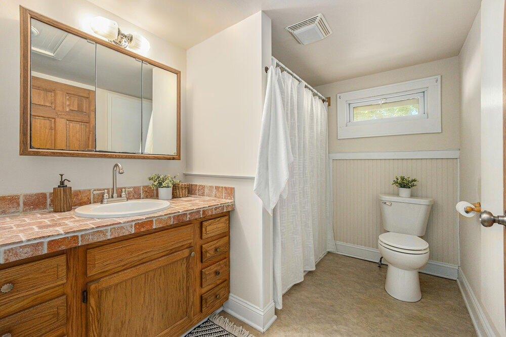 N 5th St, Cedar Springs, MI 49319