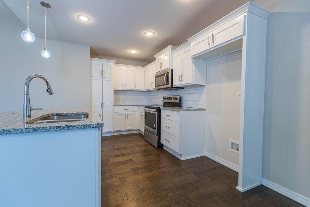 E Dyann Dr, Nixa, MO 65714