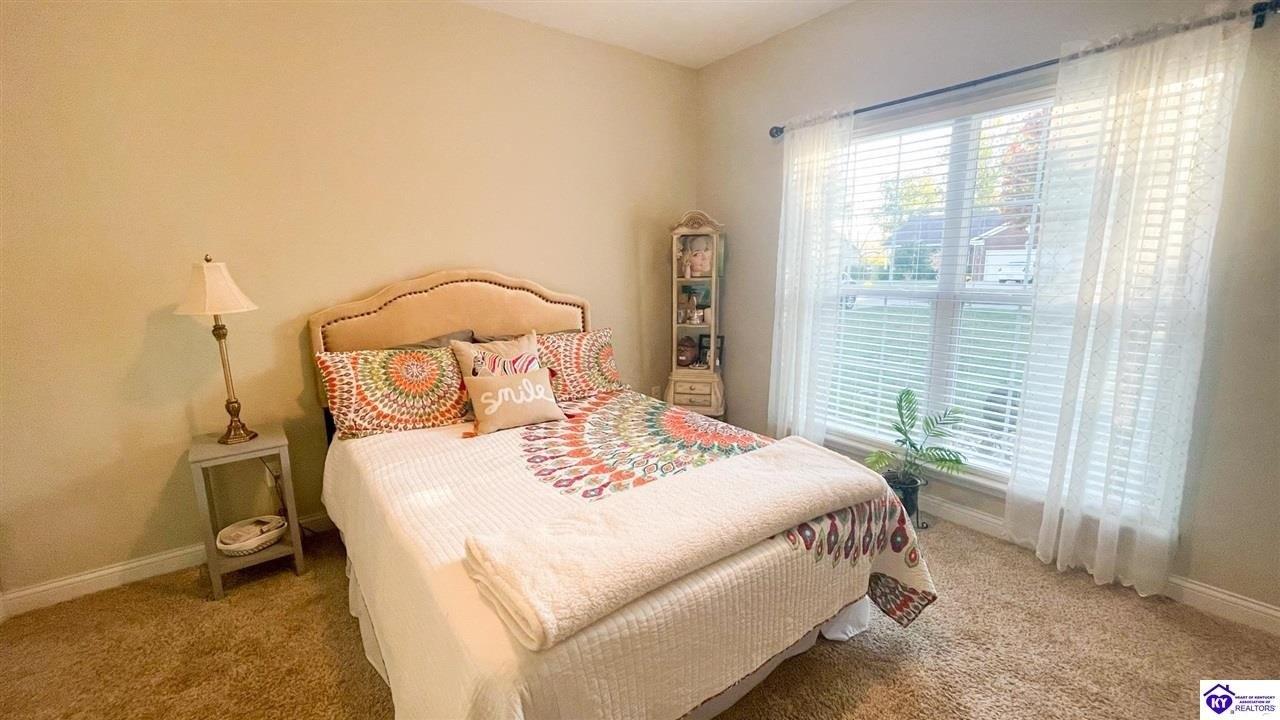 Vineland Place Dr, Vine Grove, KY 40175
