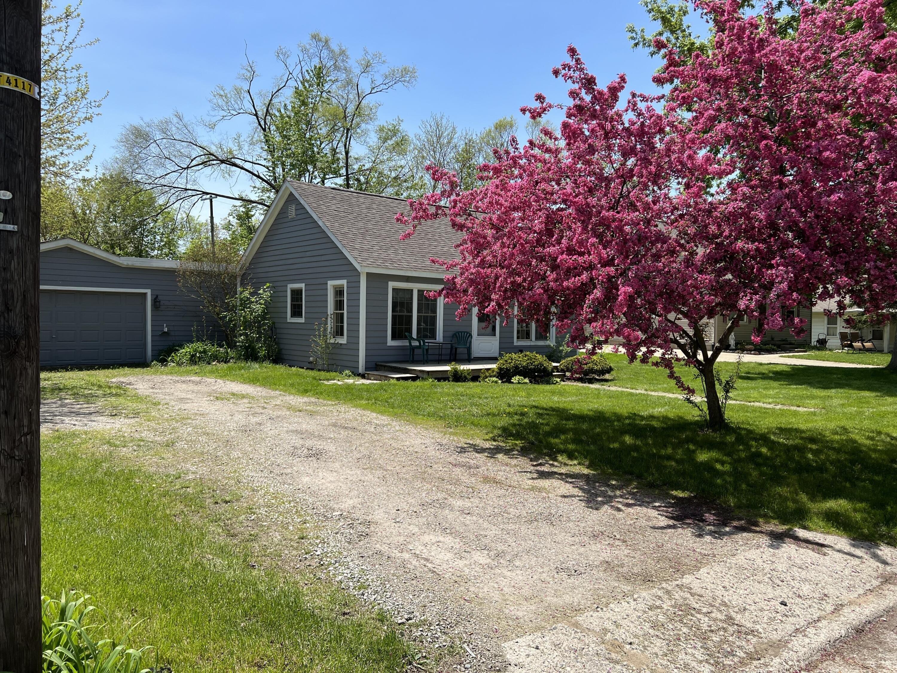 Hawthorne Ave, Ypsilanti, MI 48198