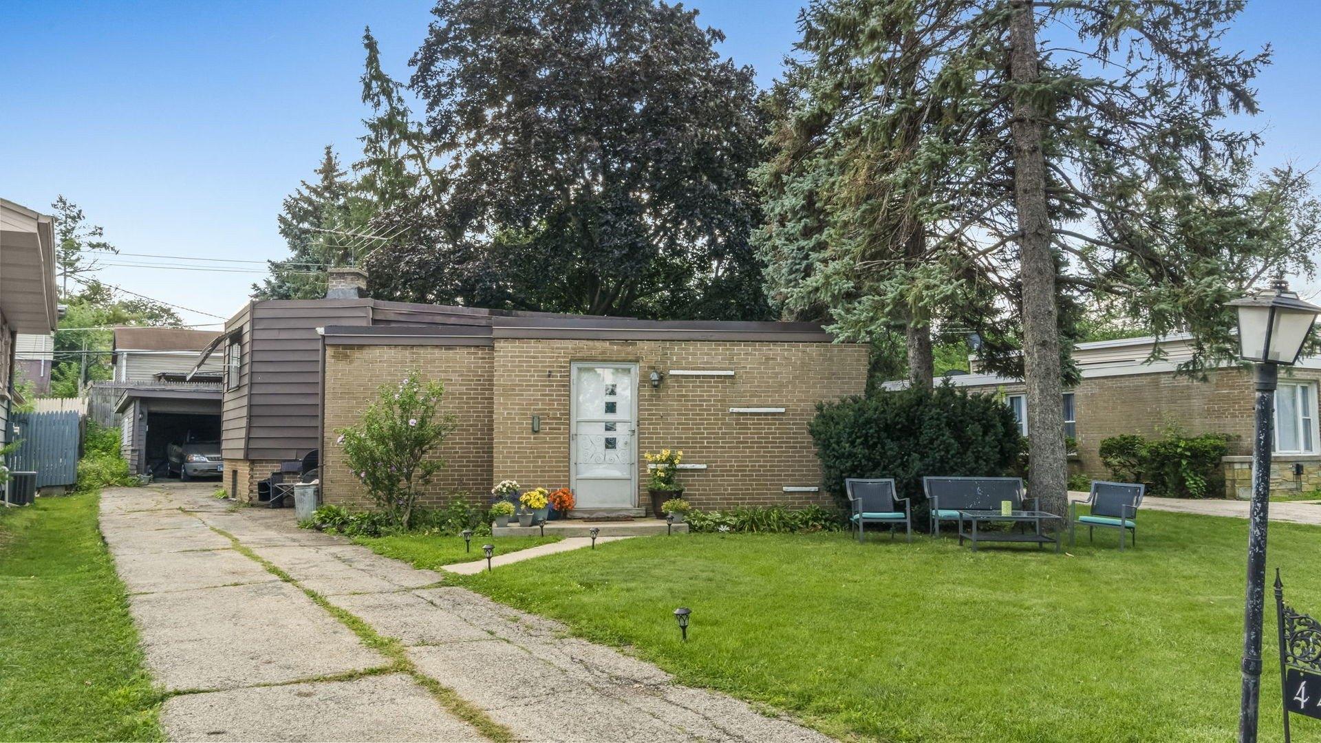 N Jackson Blvd, Hillside, IL 60162