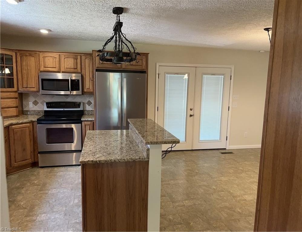 Whispering Pines Dr, Kernersville, NC 27284
