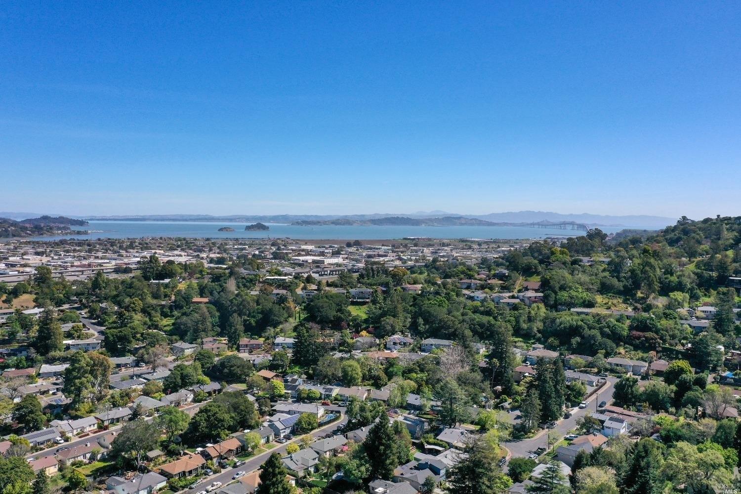 Baywood Ter, San Rafael, CA 94901