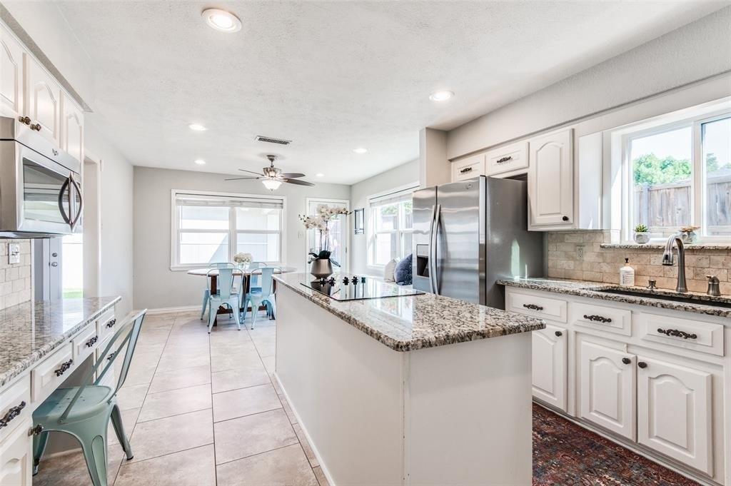Lemmonwood Dr, Dallas, TX 75231