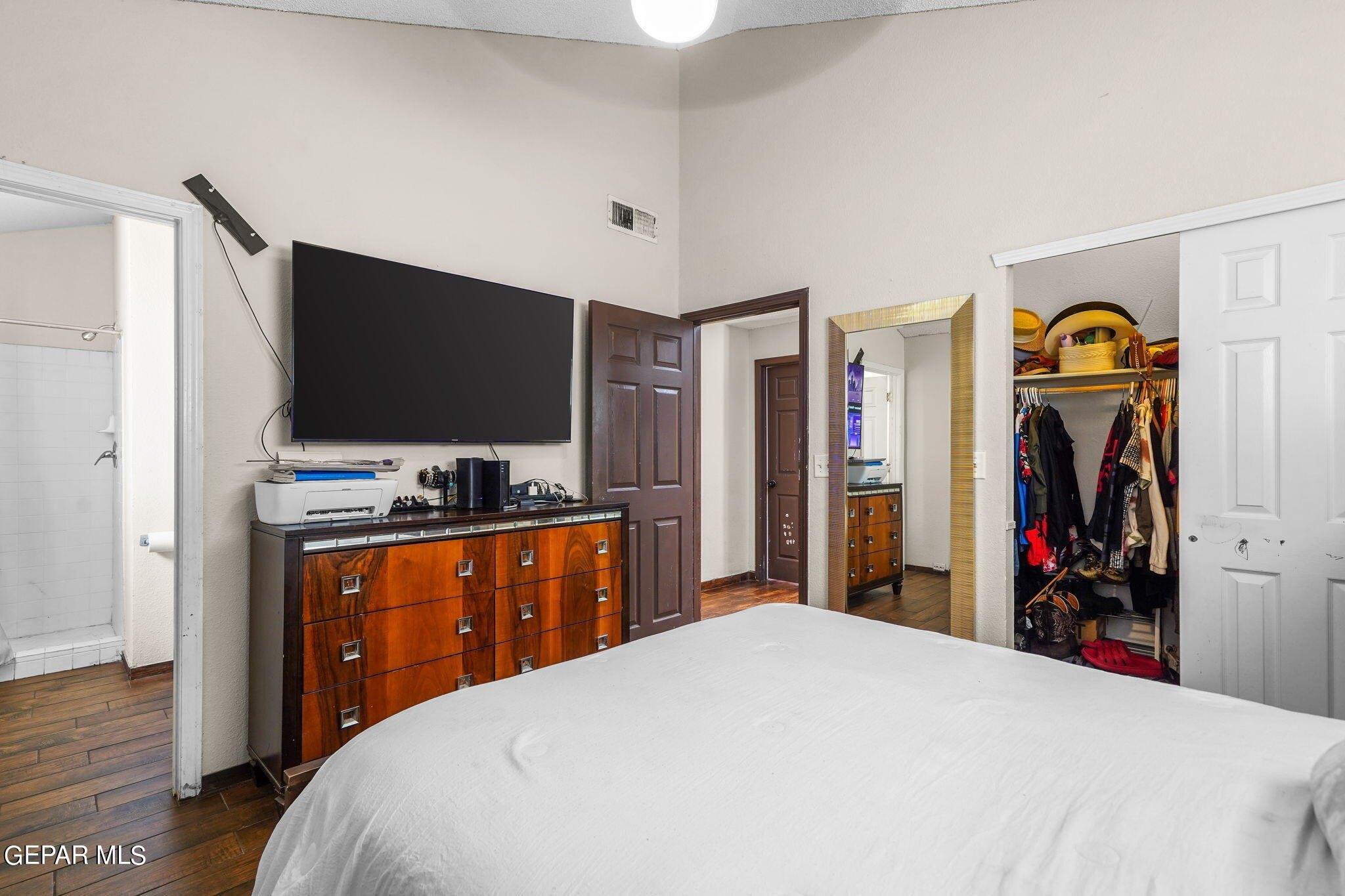 Von Bargen Dr, Horizon City, TX 79928