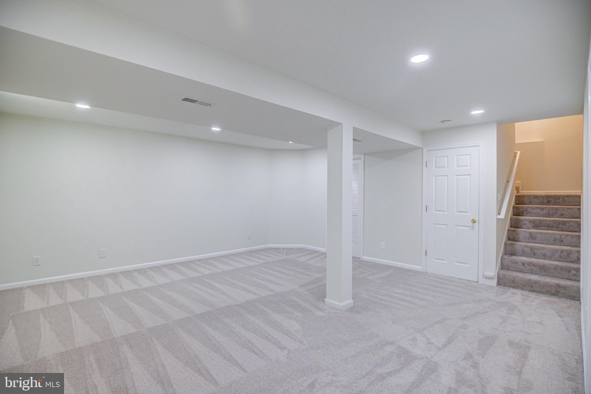 Wertz Dr, Woodbridge, VA 22193