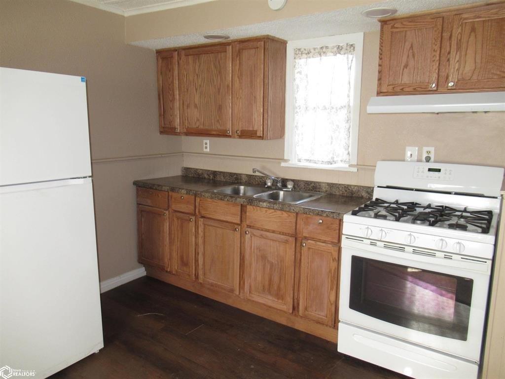 Bank St, Keokuk, IA 52632