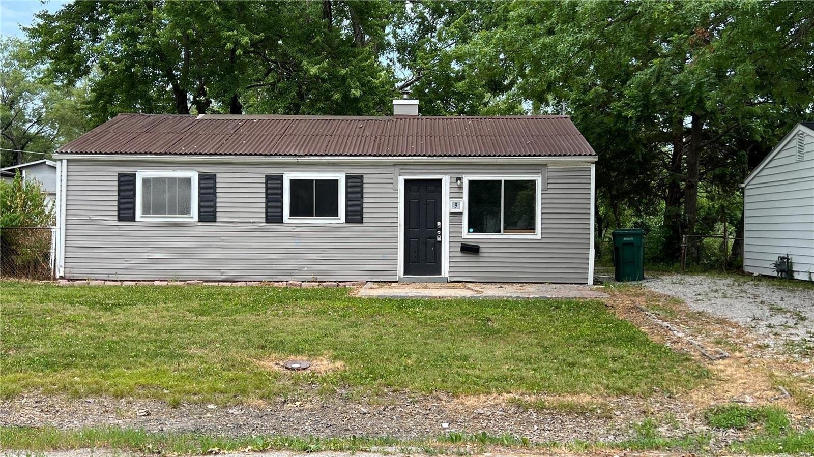 Saint Lambert Dr, East Saint Louis, IL 62206