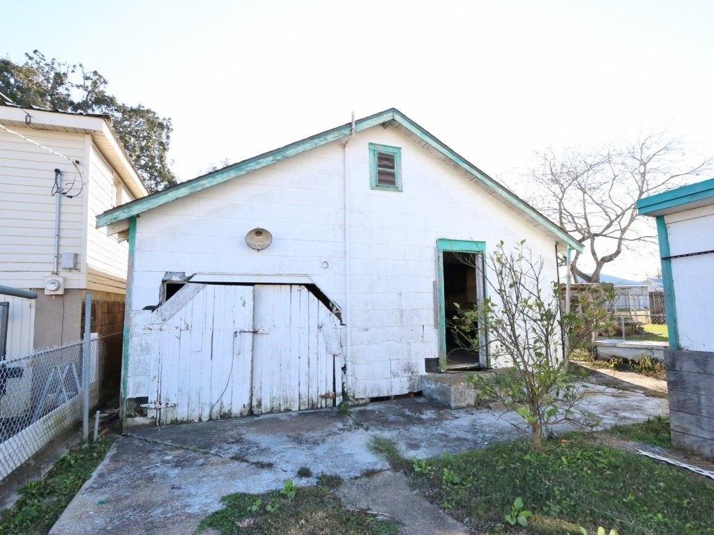 Terrebonne St, Marrero, LA 70072