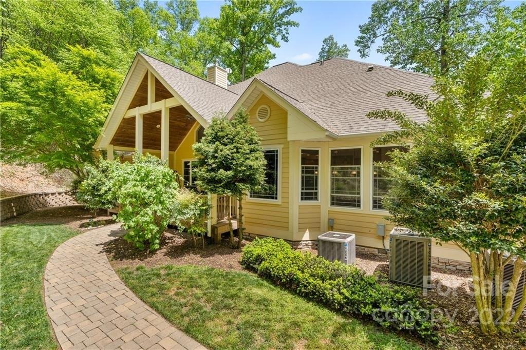Smokemont Dr, Arden, NC 28704