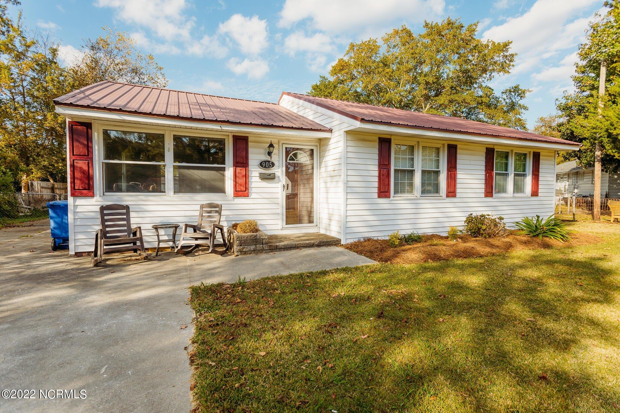 School St, Jacksonville, NC 28540