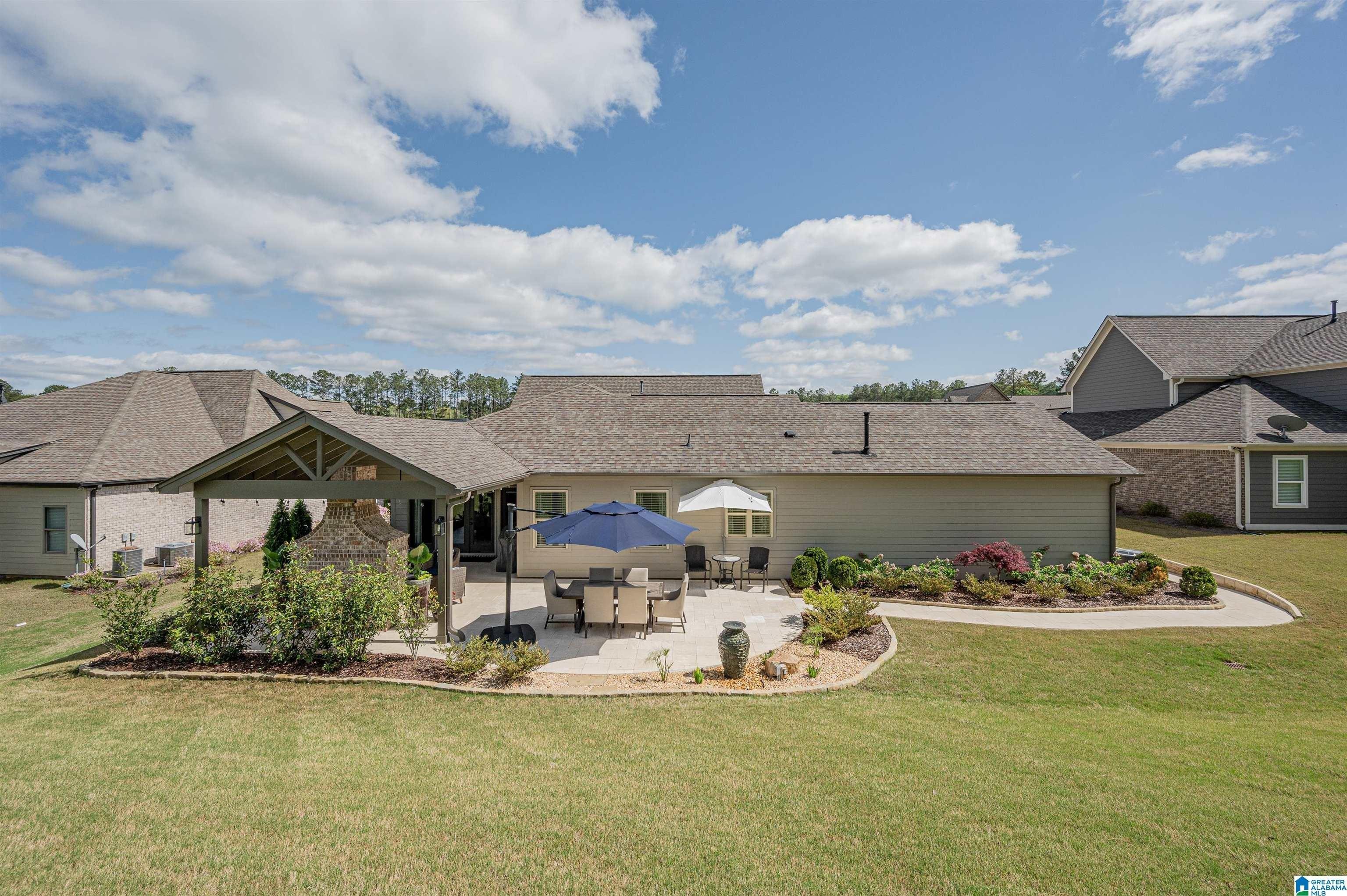 Glen Iris Cir, Pelham, AL 35124
