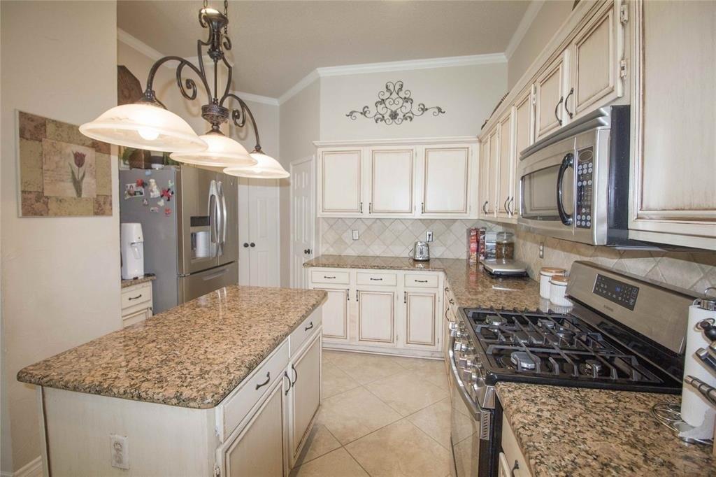 Forrest Dr, Frisco, TX 75035
