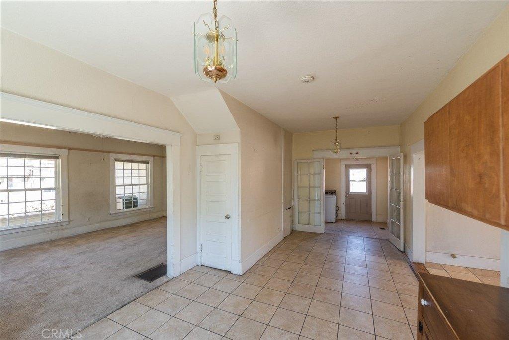 5th St, Riverside, CA 92507