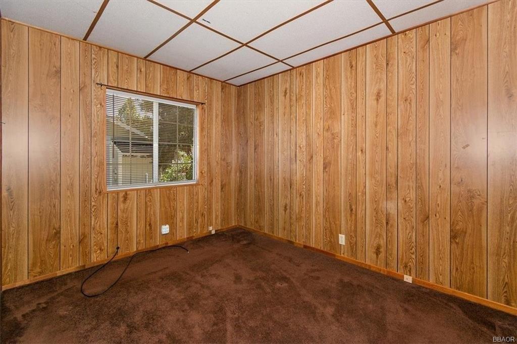 Sunset Ln, Sugarloaf, CA 92386