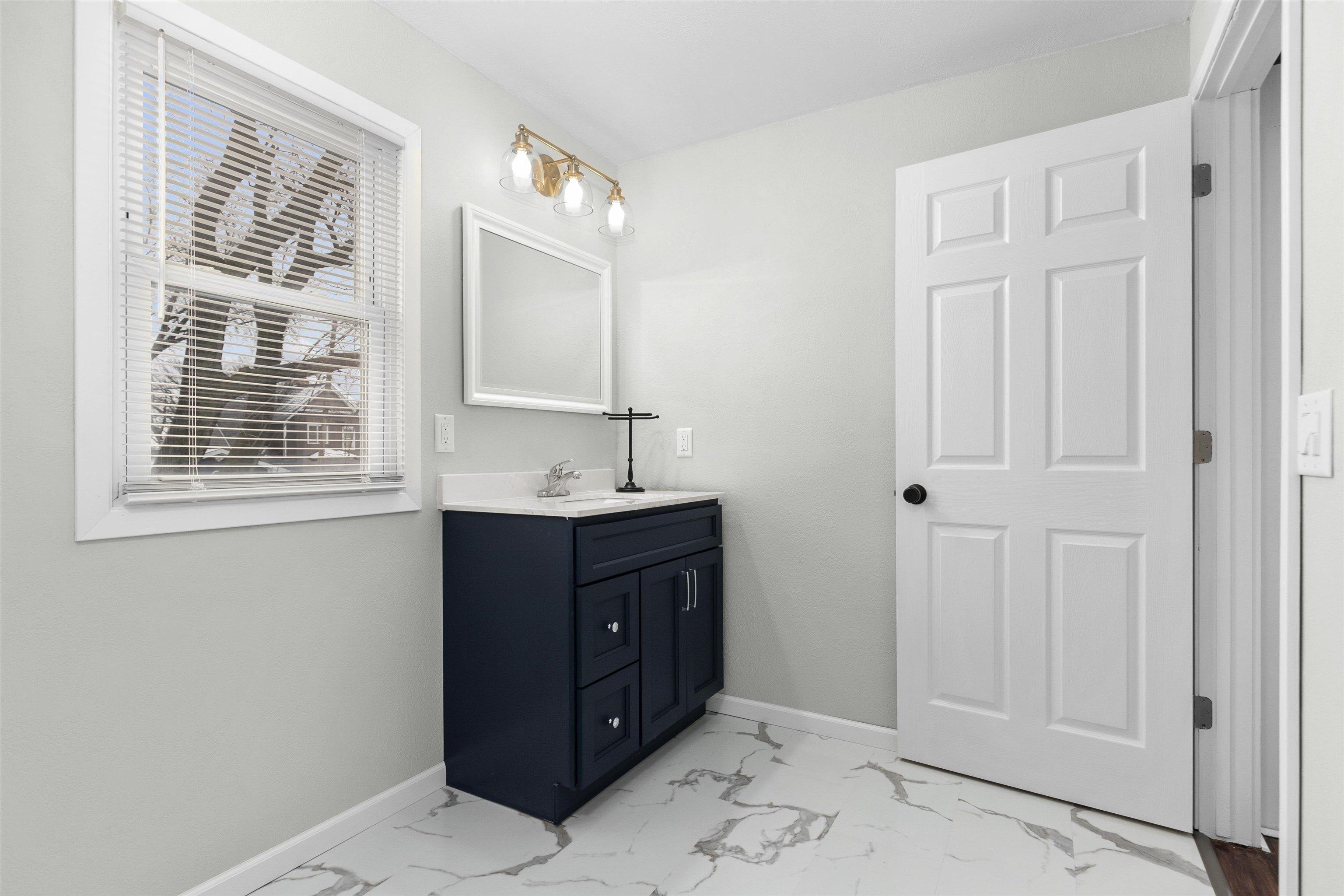 N Sidney St, Kimberly, WI 54136