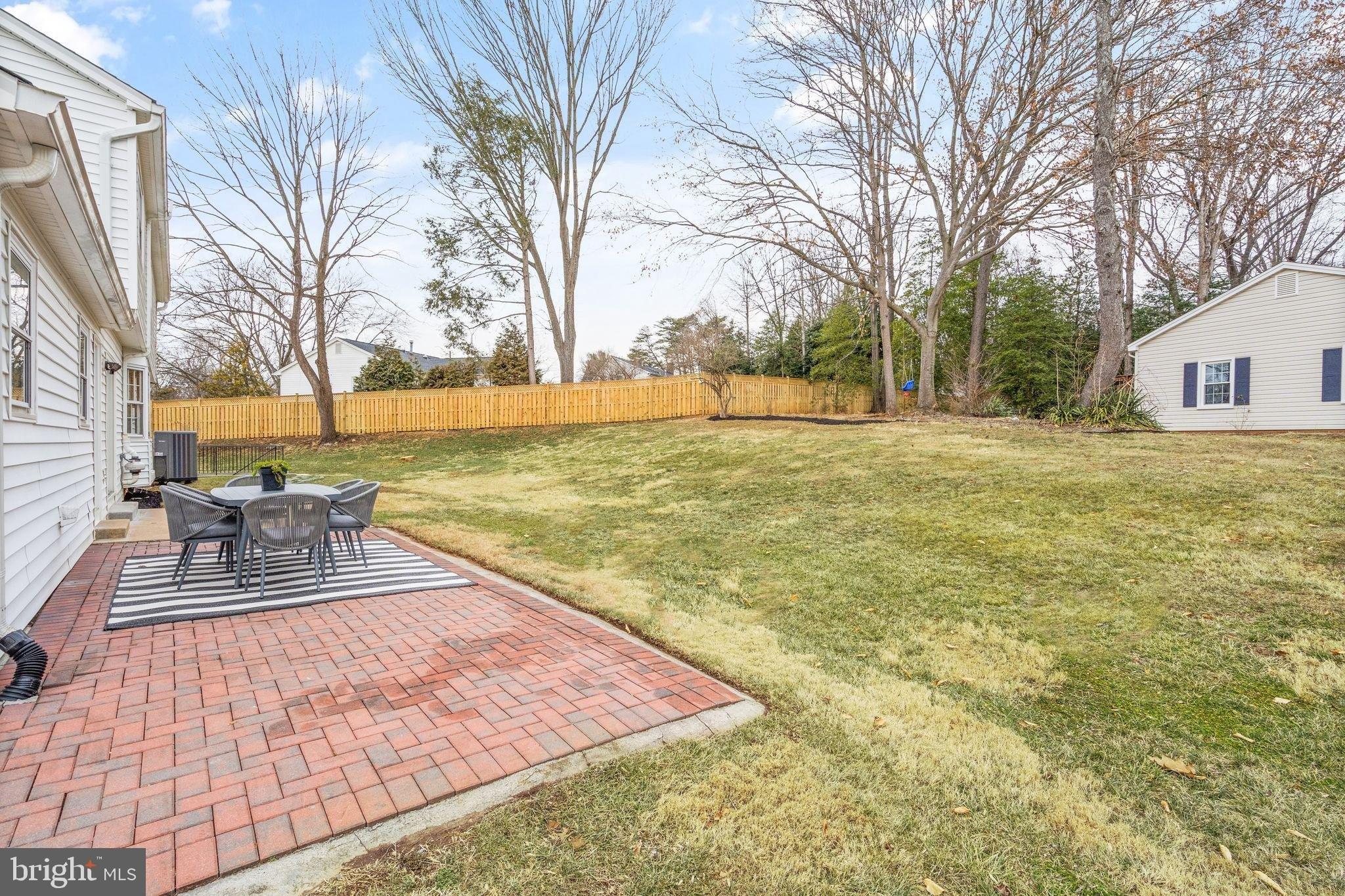Tamarack Dr, Vienna, VA 22182