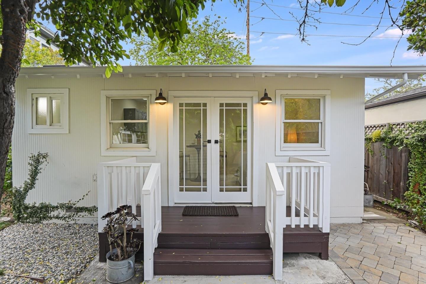 Alma St, Palo Alto, CA 94301