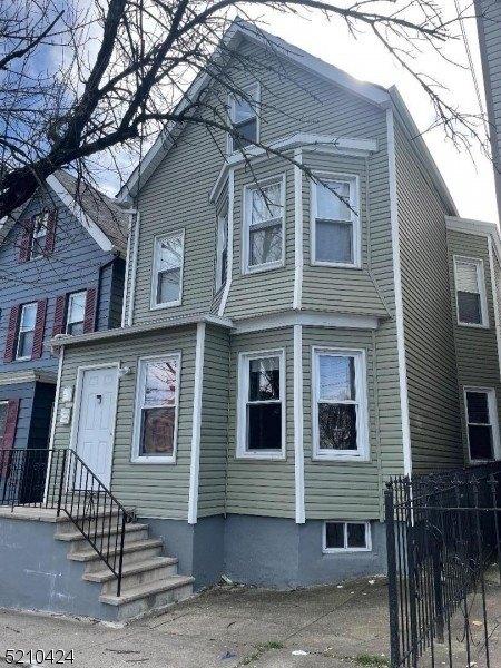 Winans Ave, Newark, NJ 07108