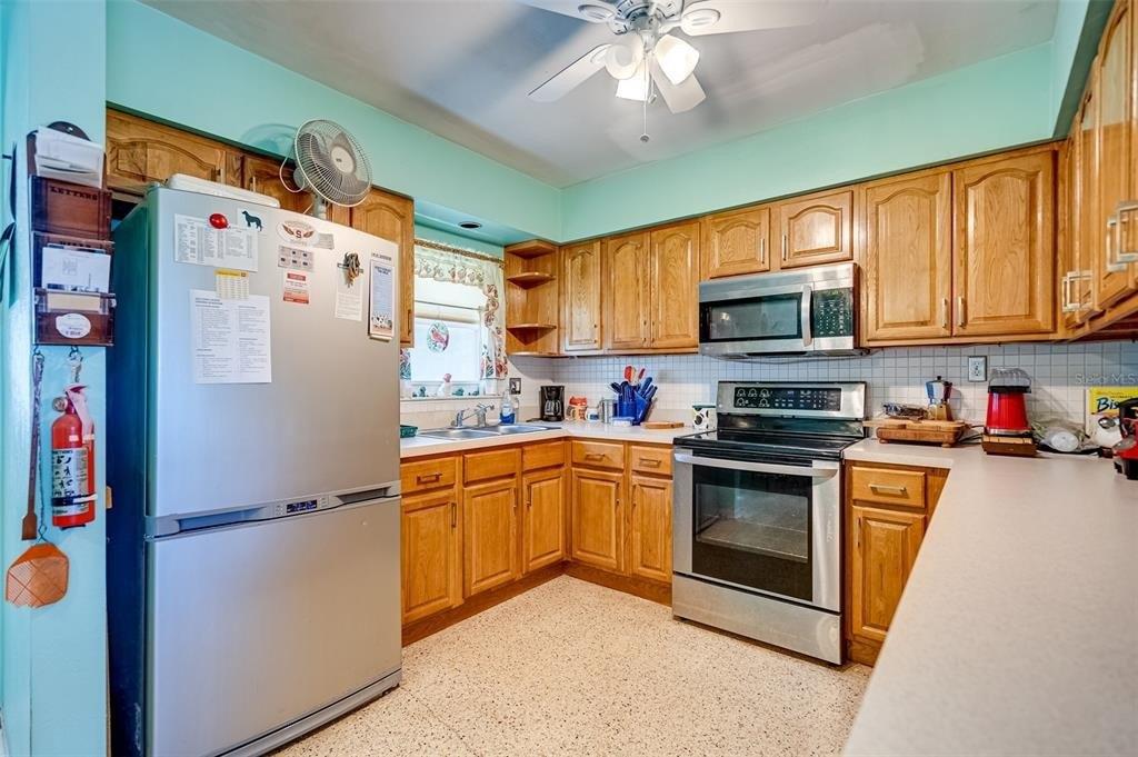 105th St, Largo, FL 33773