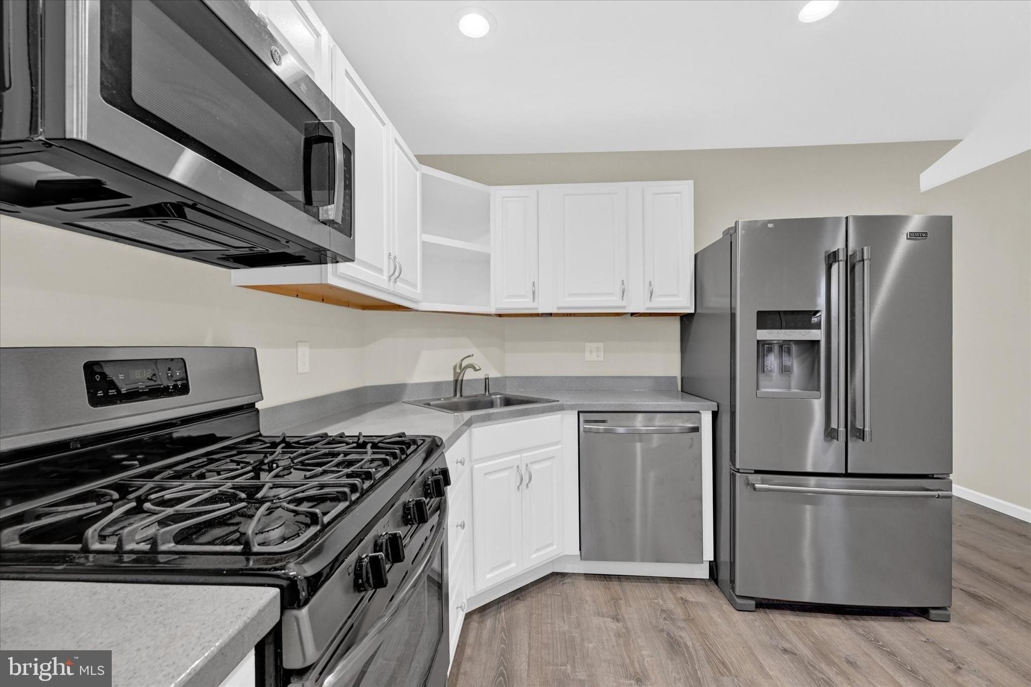 Oakleigh Rd, Parkville, MD 21234
