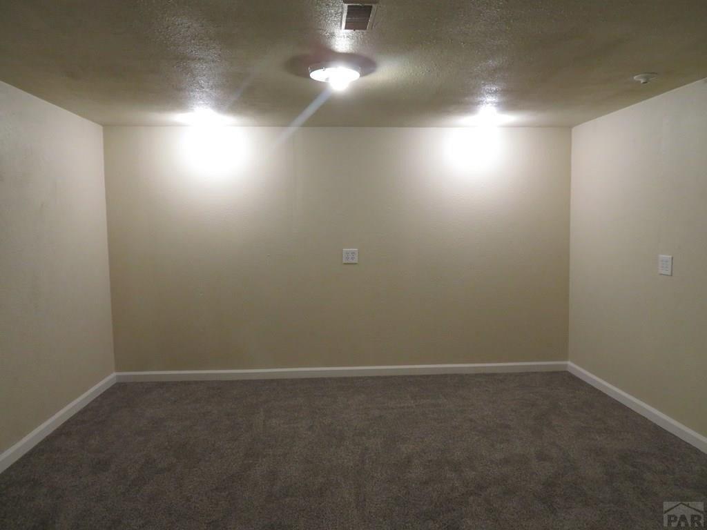 Hollybrook Ln, Pueblo, CO 81005
