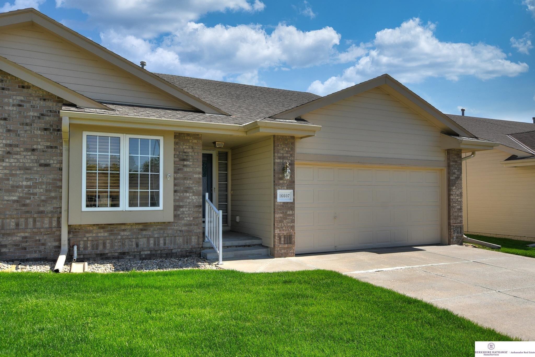 Drexel St, Omaha, NE 68135